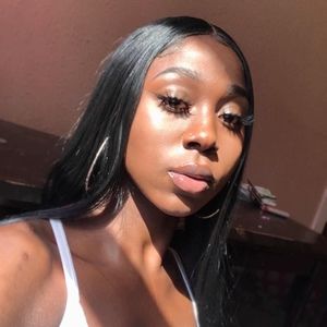 Meet your Posher, Decontee